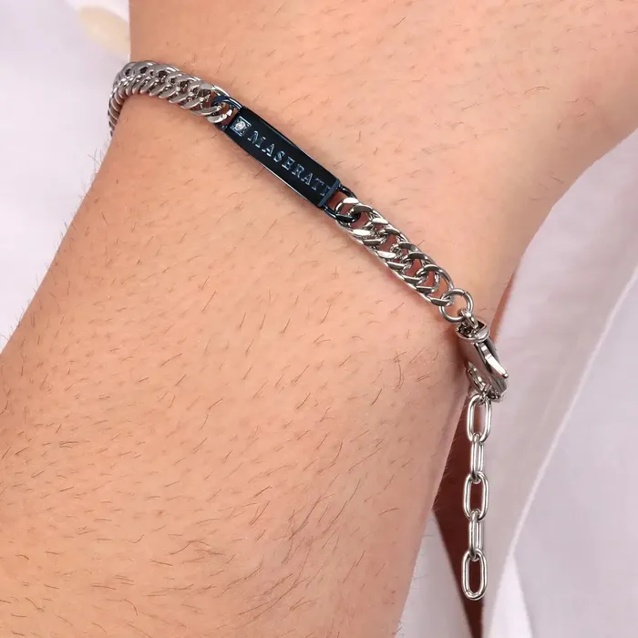 Maserati Bracelets Maserati Diamonds Mens Bracelet Steel with Diamond and Blue PVD Coating 22 cm