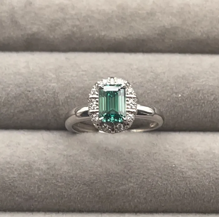 Minx London Rings Moissanite Rings Green Diamond Engagement Ring VVS1 10 CT Ring Emerald Engagement Ring Green Emerald Wedding Ring Moissanite Ring